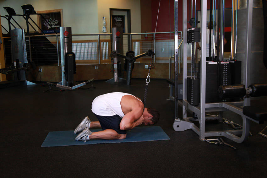 Cable Crunch, end position