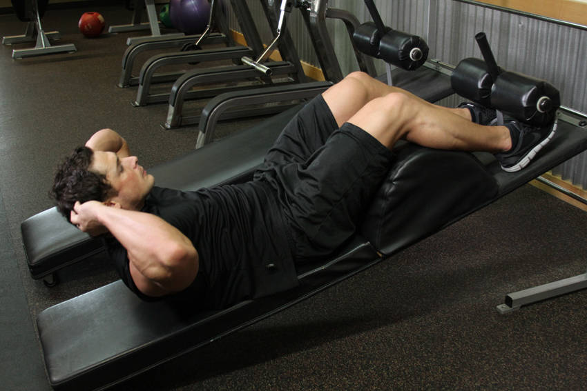 Decline Crunch, end position