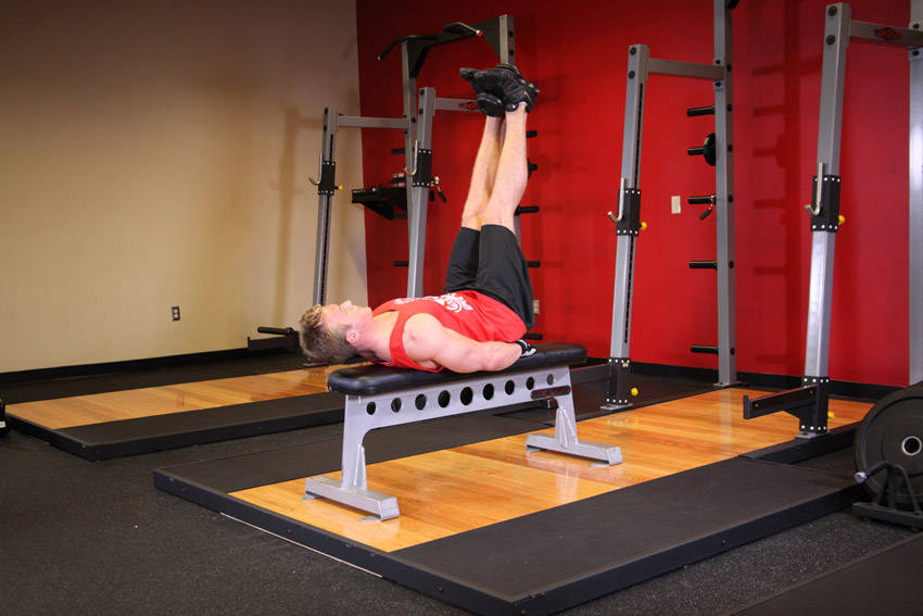 Flat Bench Lying Leg Raise, end position