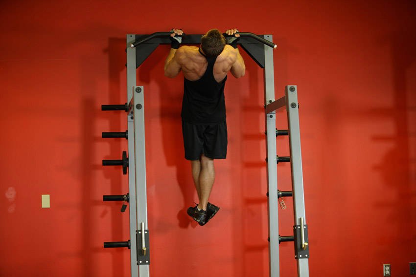 Gironda Sternum Chins, end position