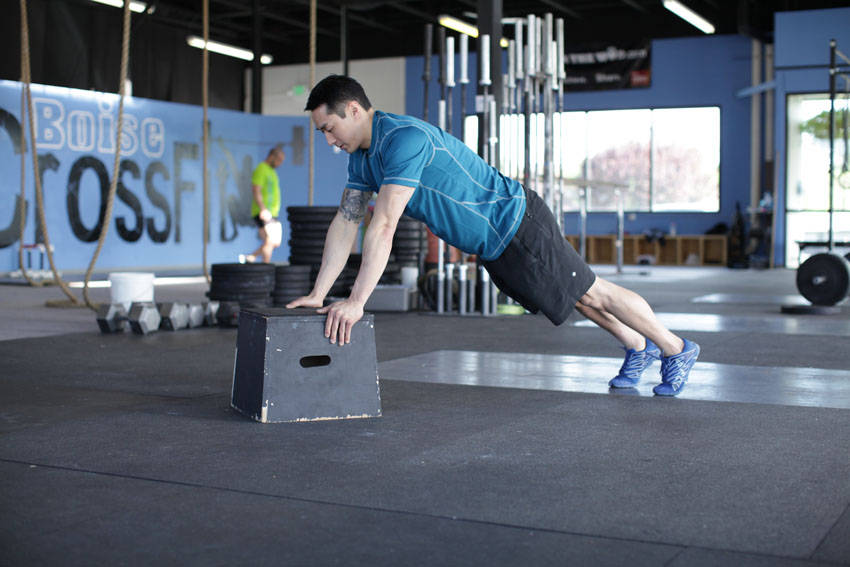 Incline Push-Up, end position