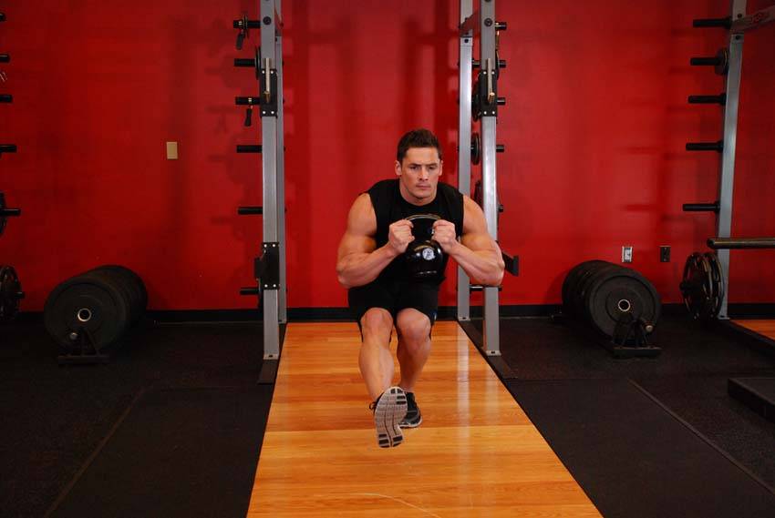 Kettlebell Pistol Squat, end position