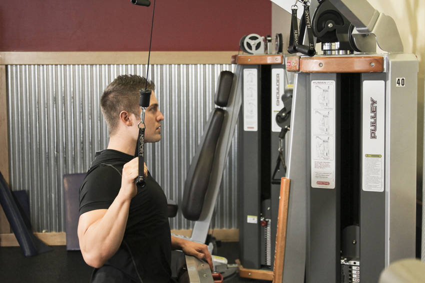 One Arm Lat Pulldown, end position